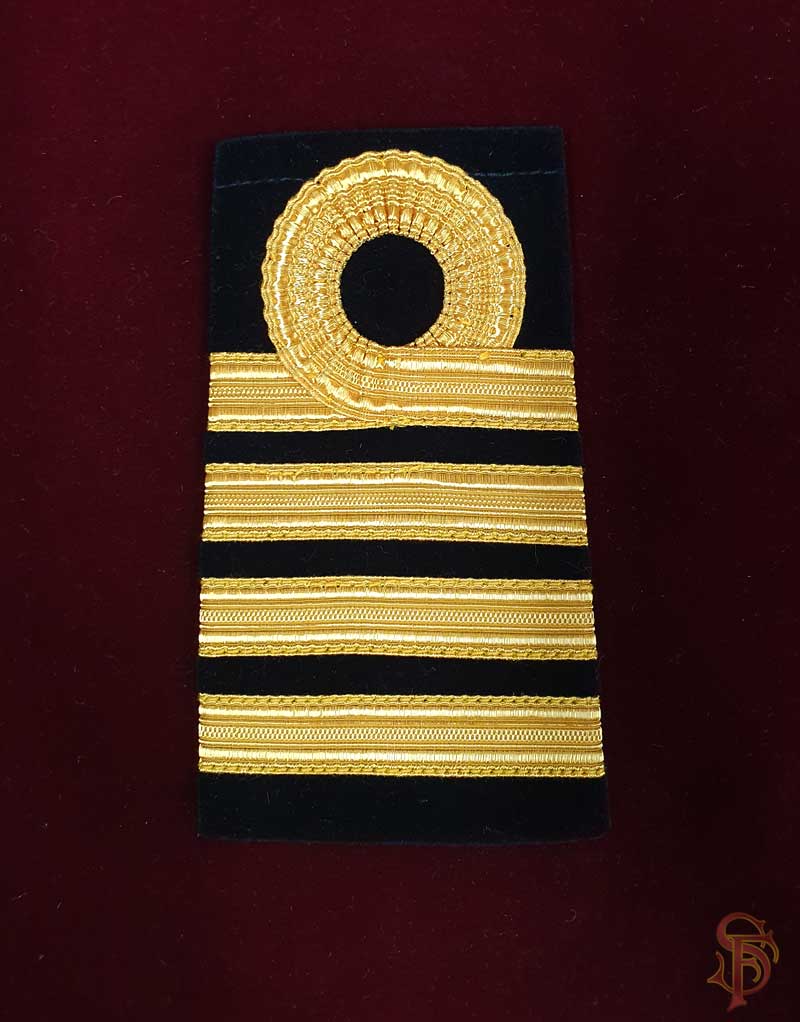 shoulder boards, slip-on insignia and gorgets